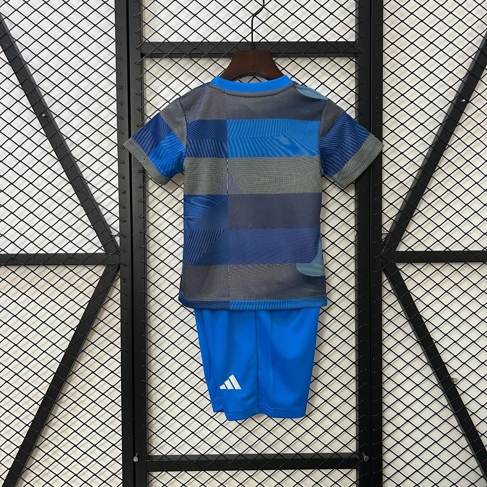 25/26 Ensemble Enfant Real Madrid - L'Univers du Maillot