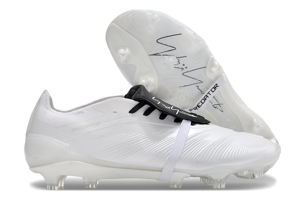 Crampons PREDATOR ACCURACY+ FG BOOTS