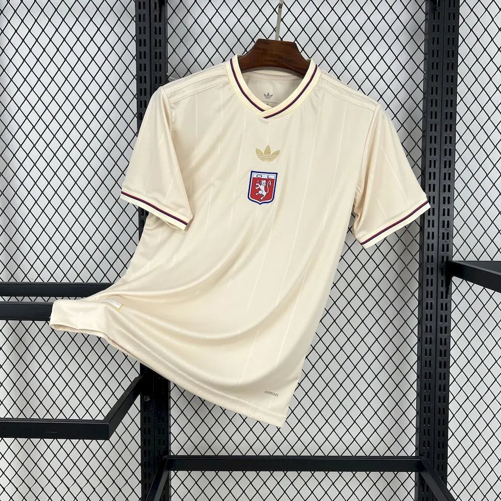 Maillot 25/26 Lyon Spécial - L'Univers du Maillot